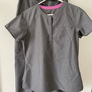 Med Couture Touch Scrub Set